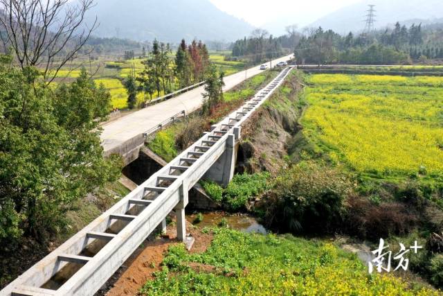 連州市西岸鎮(zhèn)蘭管水庫灌區(qū)石馬渡槽重建后。連州水利局 供圖