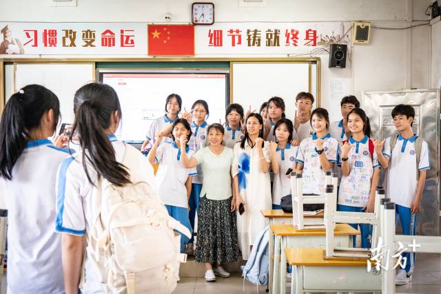 連州實(shí)施“新強(qiáng)師工程”，補(bǔ)充近1000名新教師。